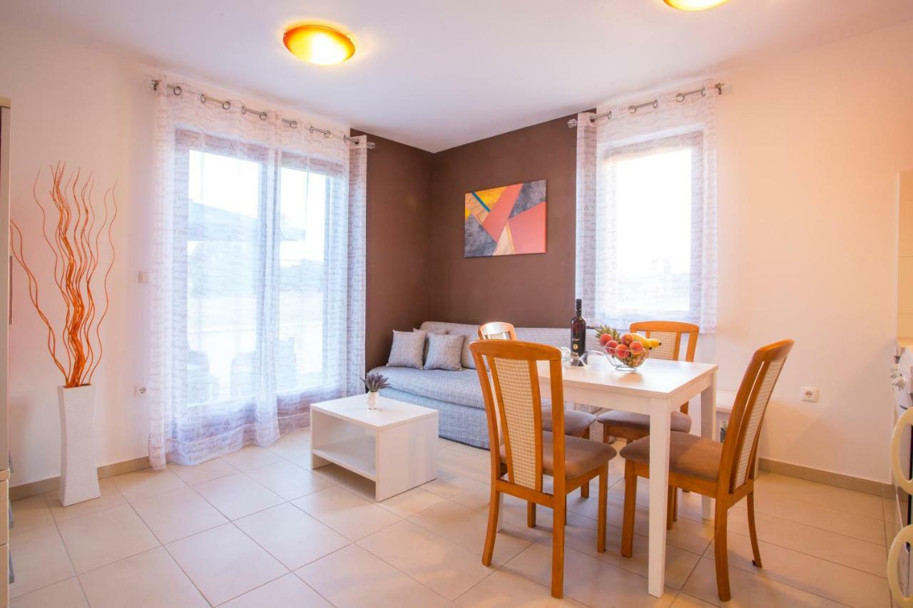 Apartman Irena Pula Luaran gambar